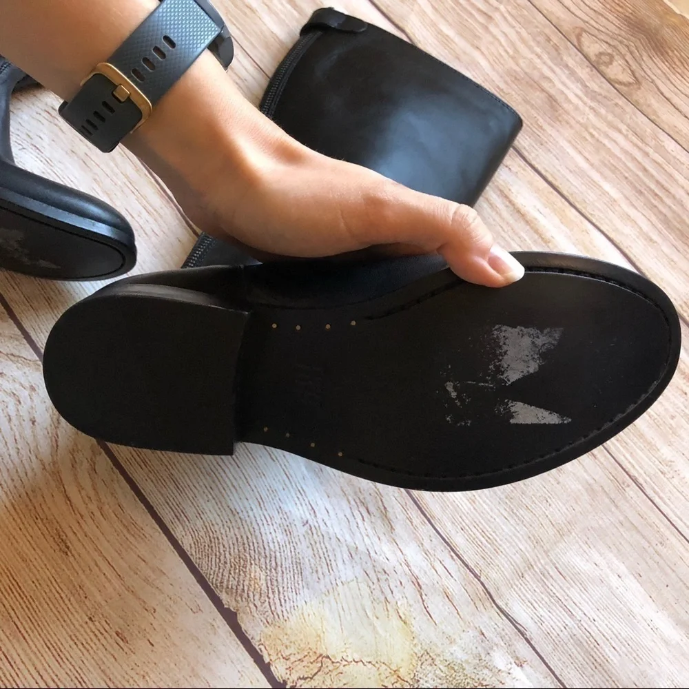 Melissa Button Back‎ Zip